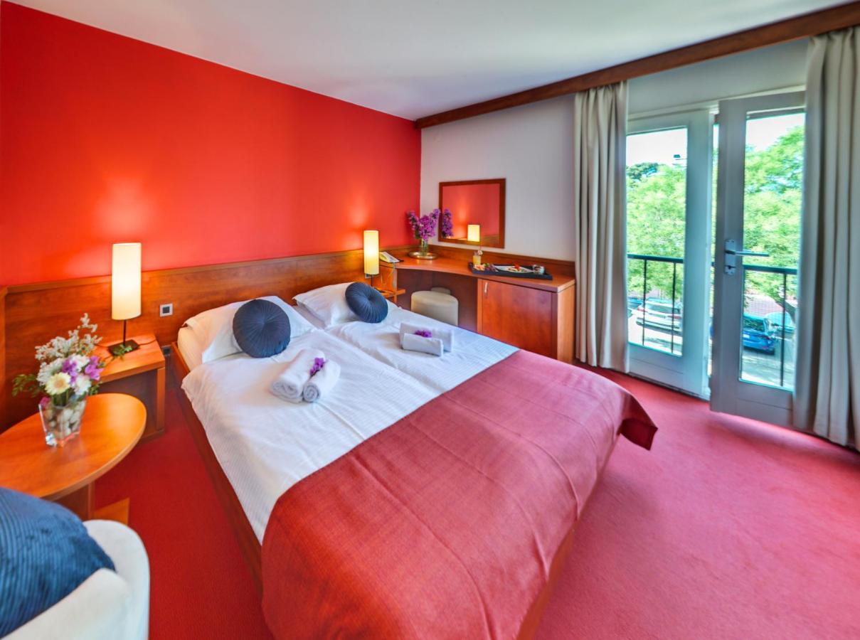 Hotel Villa Donat Sveti Filip i Jakov Bilik gambar